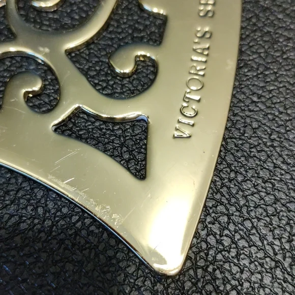 Victoria's Secret filigree heart ornament - Picture 5 of 8